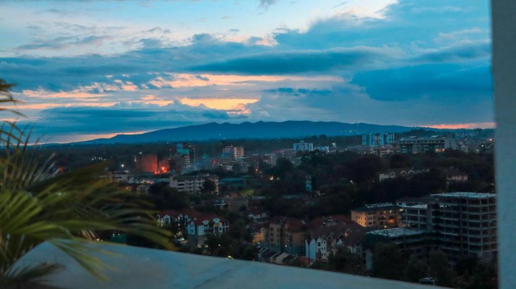 Astoria Luxury Apartments Nairobi, Lavington ภายนอก รูปภาพ