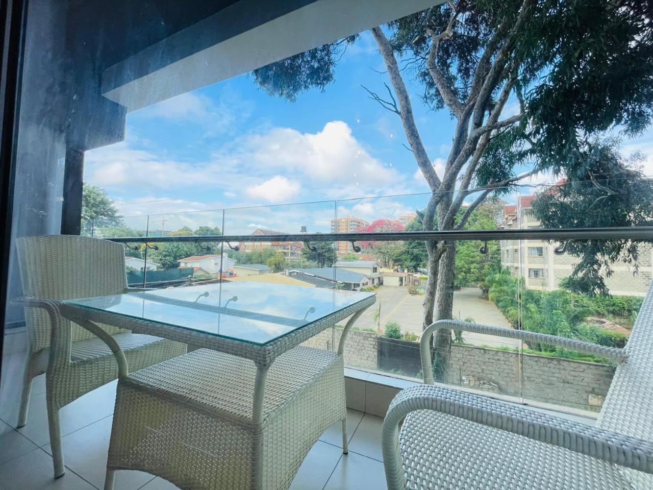 Astoria Luxury Apartments Nairobi, Lavington ภายนอก รูปภาพ