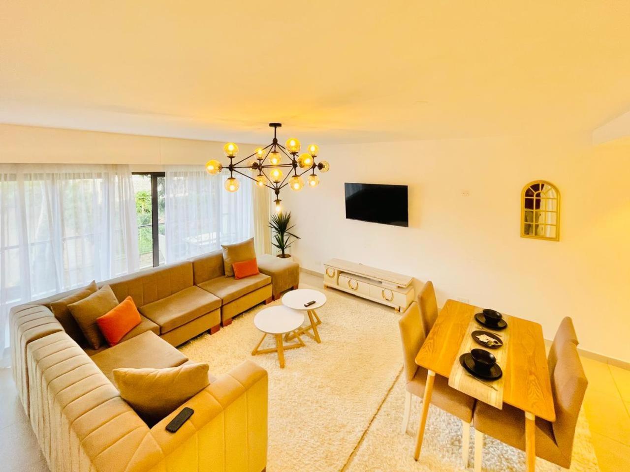 Astoria Luxury Apartments Nairobi, Lavington ภายนอก รูปภาพ