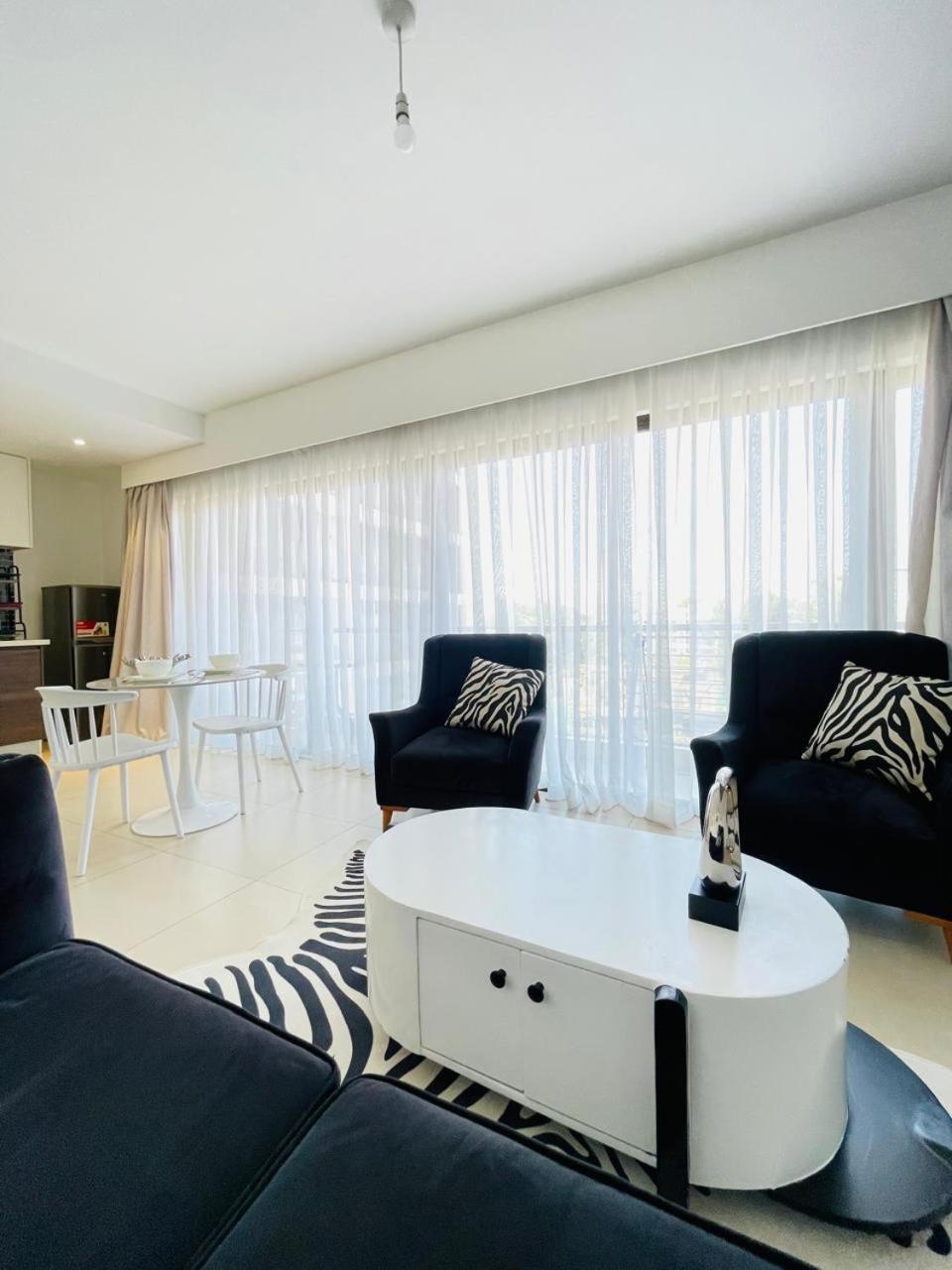 Astoria Luxury Apartments Nairobi, Lavington ภายนอก รูปภาพ